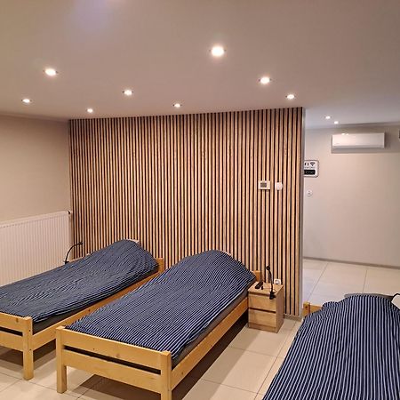 Cztery Katy Apartament Вонгровец Экстерьер фото