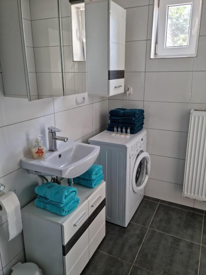 Cztery Katy Apartament Вонгровец Экстерьер фото
