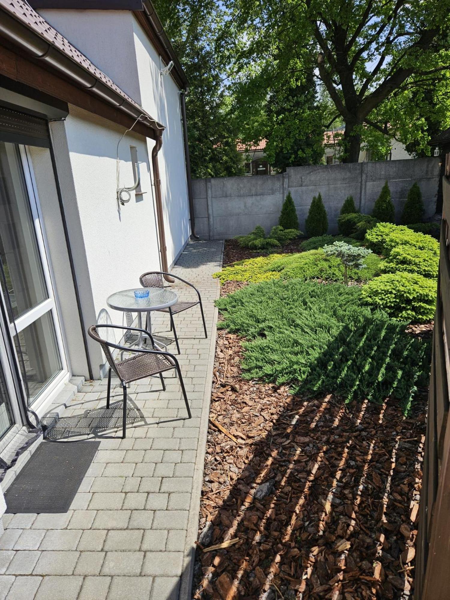 Cztery Katy Apartament Вонгровец Экстерьер фото